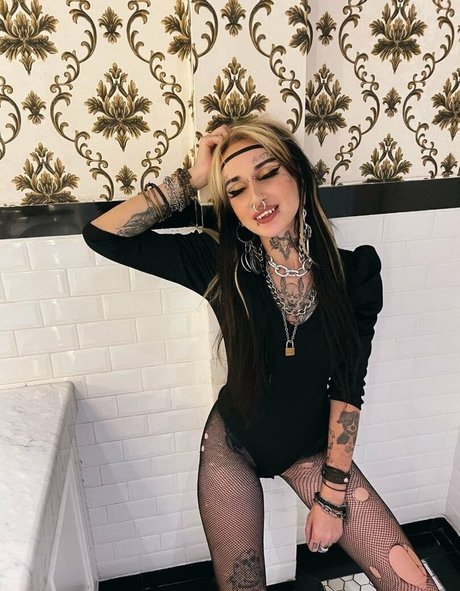 sylvia morris naked model gallery