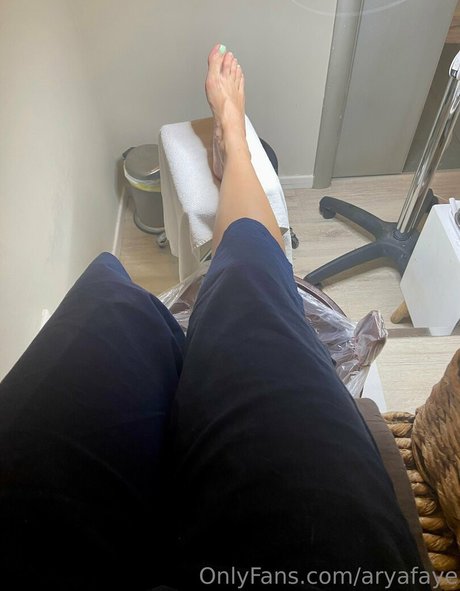 aryafaye free star pictures