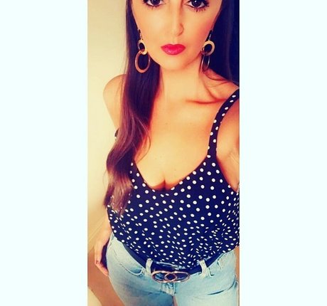 Melanie M xxx model photo