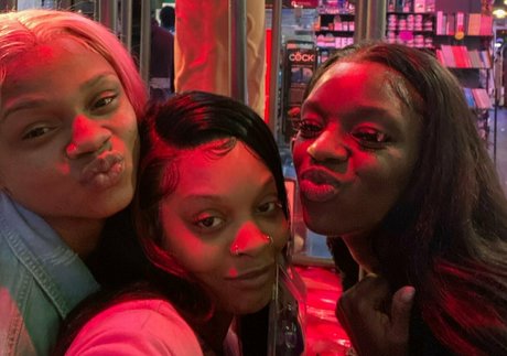 small onlyfans beautiful pictures