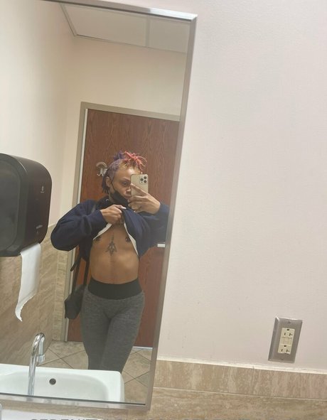 serenitylove001 sexy star img