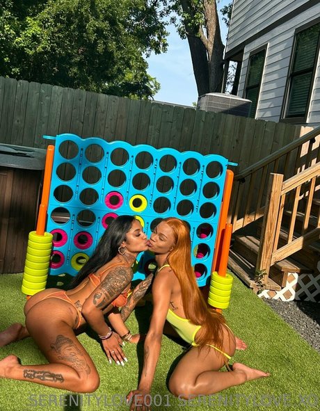 serenitylove001 pornstar top image