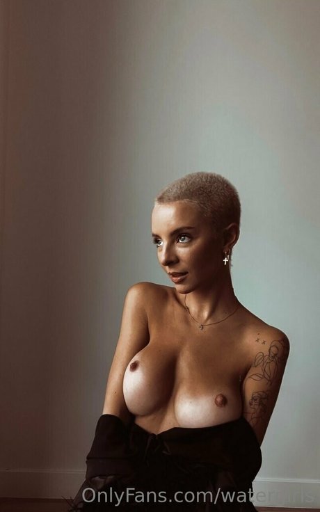 waitress onlyfans adult gallery