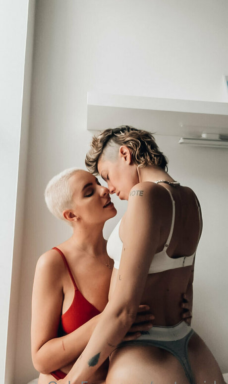 watergirls star erotic picture