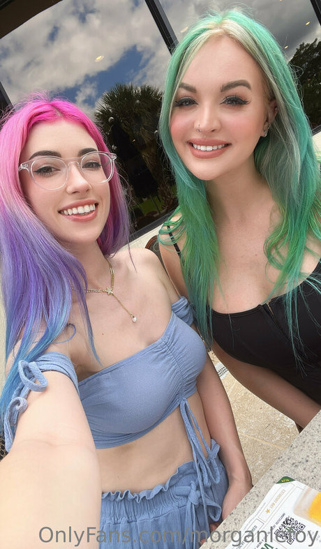 college girl onlyfans sexy naked pictures