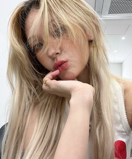 WomenK pop hd pornstar photo