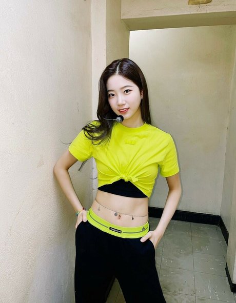 WomenK pop perfect star image