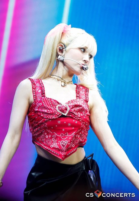 WomenK pop star porn gallery