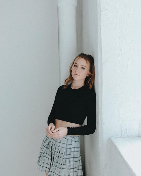 flat chested onlyfans hot nude picture