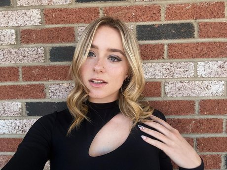 shemale fucks girl onlyfans hot porn archive