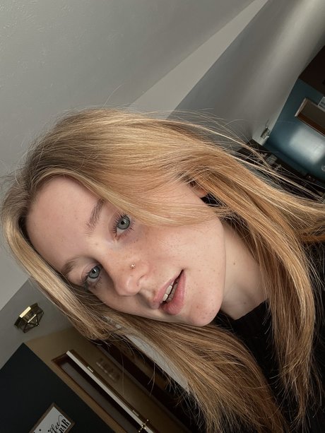 Audra Miller model high quality picture