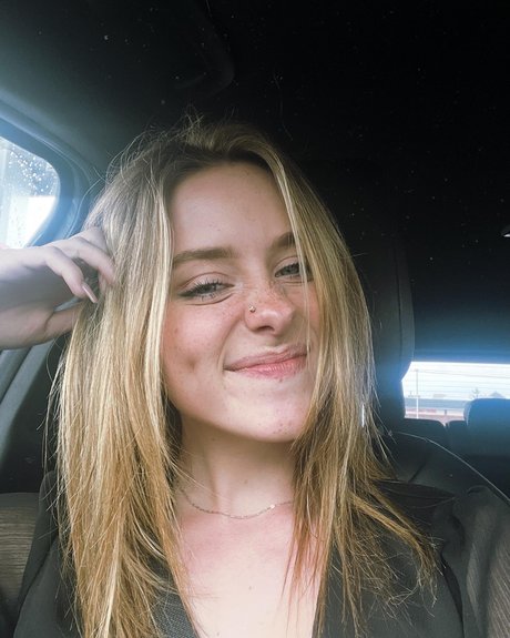 Audra Miller pornstar photo