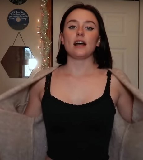 Audra Miller hot model photos