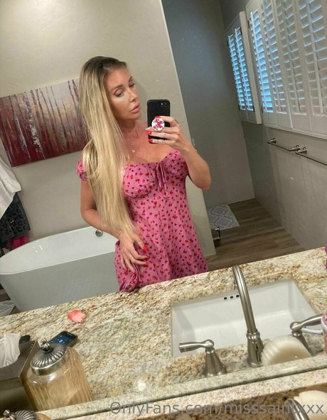 misssaintxxx high quality pornstar picture