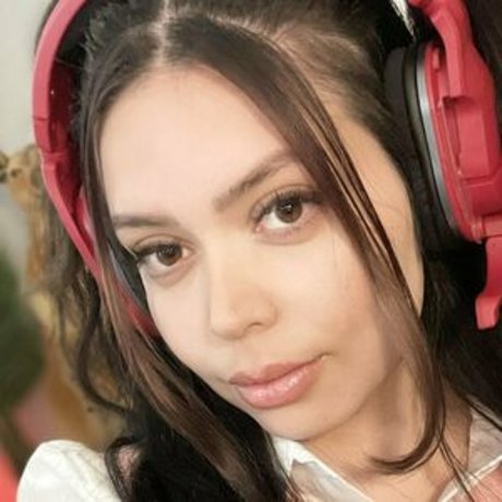 Adeptthebest nudes model pictures