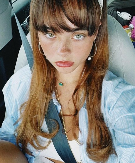 Grace Coffey xxx model photo