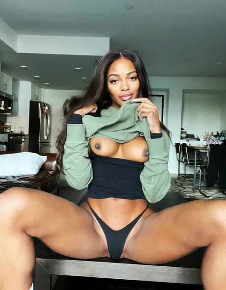 amberoxrose nude model pics