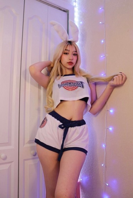 Rina Magi nice star picture