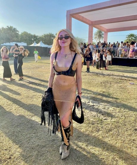 Peyton List art actress img