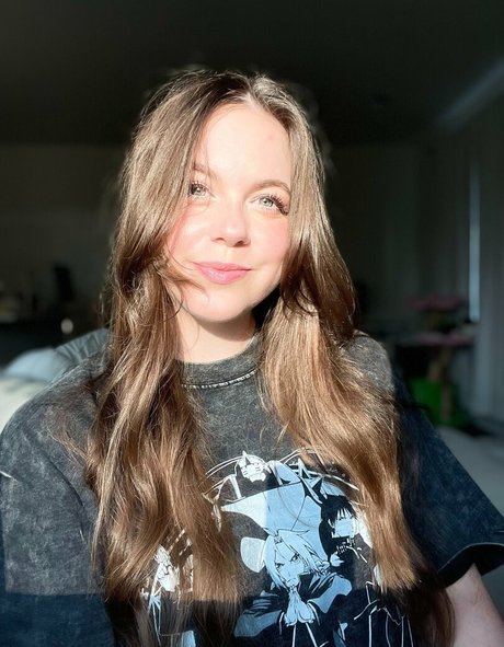 SarahKey model beautiful picture