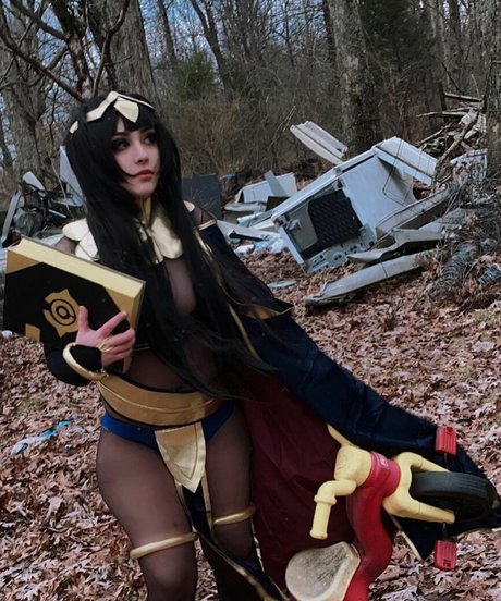 Junkenstein model art pics