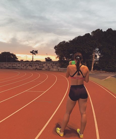 army milf onlyfans hot nude image