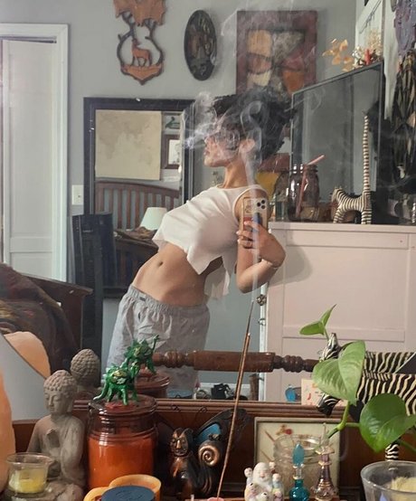 Aaliyeezy sex star photos