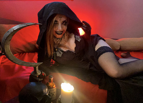 mirror selfie onlyfans erotic pictures