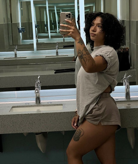 Builtbritt hd star image