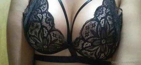 liladrez nude model image