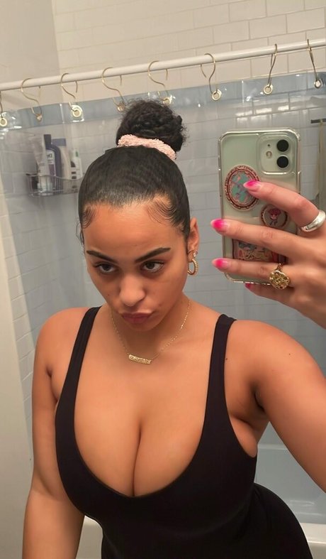 Raina Morris xxx pornstar images