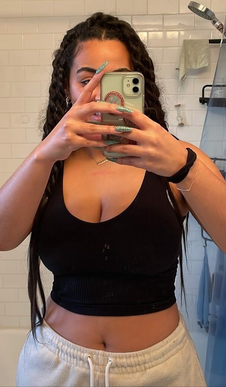 Raina Morris model sex picture