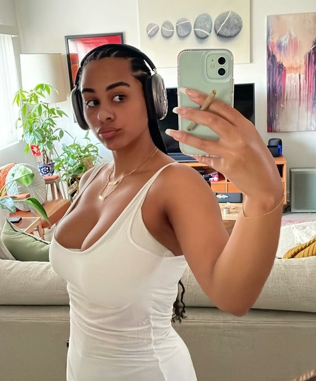 milf tits onlyfans pornographic picture