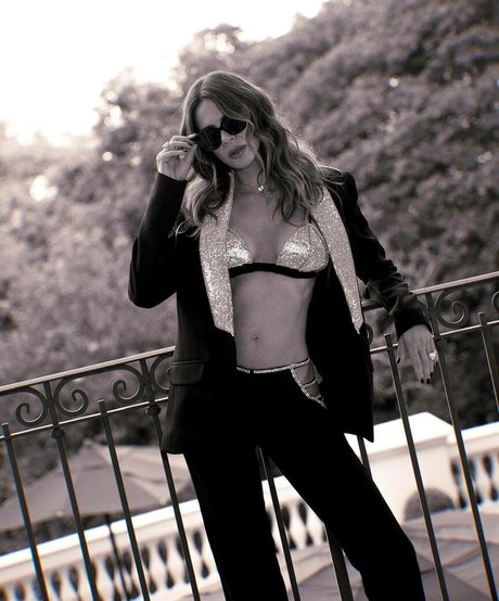 Luciana Gimenez naked pornstar img