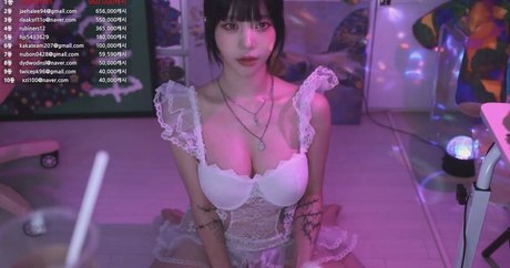 Baerasoni exclusive actress pics