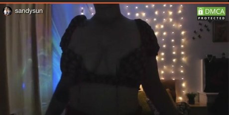 SandySun porn actress images