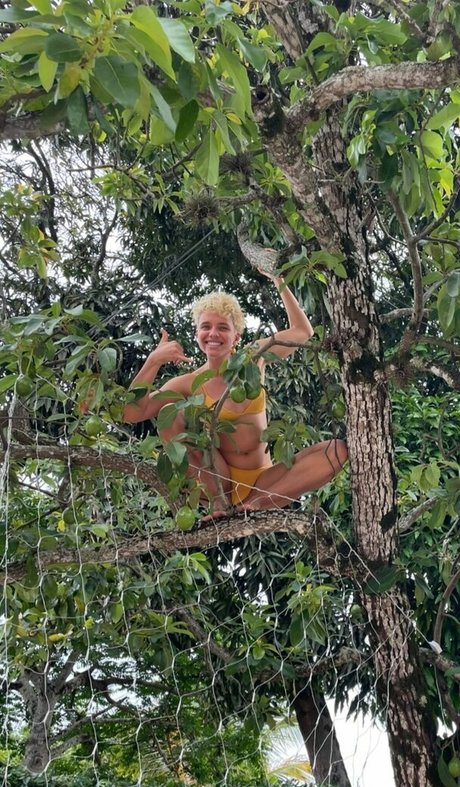 Bruna Linzmeyer pornstar free archive