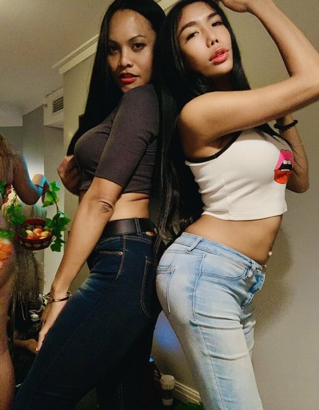 ladyboymos hot actress photo