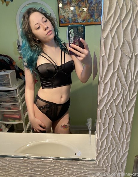 laineycat sexy pornstar pic