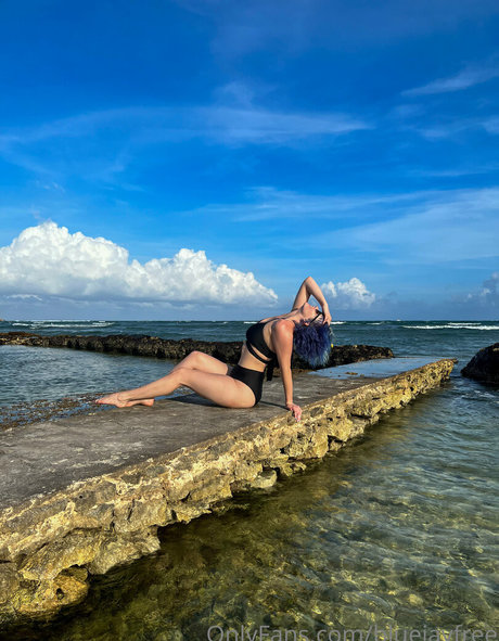 thigh high boots onlyfans perfect picture