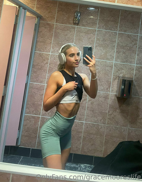 gracemooreslife pornstar top photo