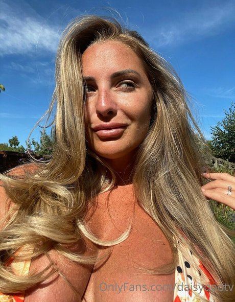 daisydootv model hot pic