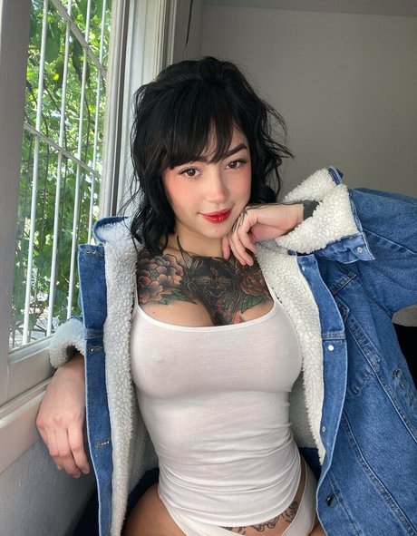 blonde babe onlyfans top photos