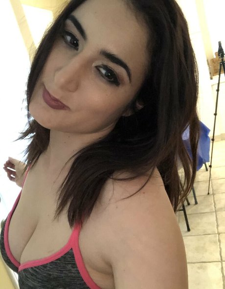 snarkybrunette naked pornstar gallery