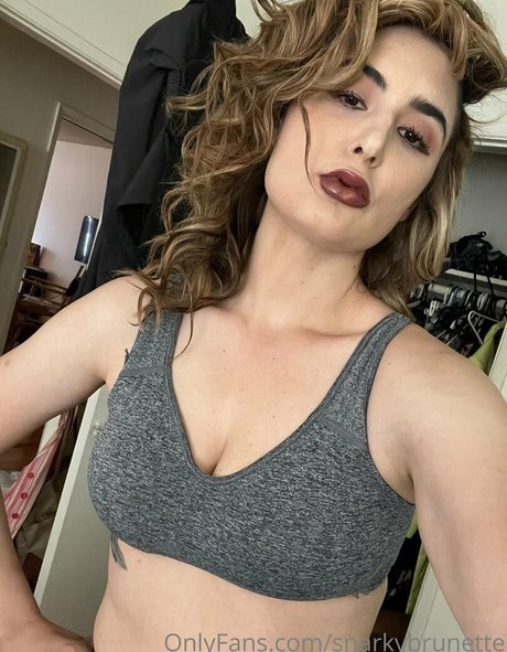 snarkybrunette model porn pictures