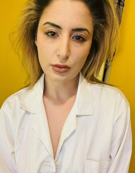 snarkybrunette pornstar exclusive gallery