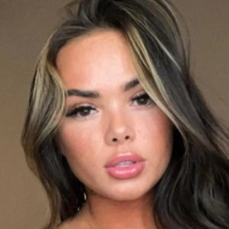 mommy onlyfans pornographic pic