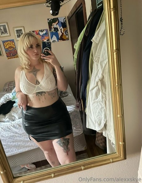 ebony onlyfans top archive