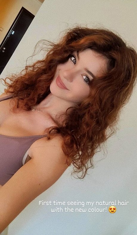 Chloe Lockley naked pornstar pic