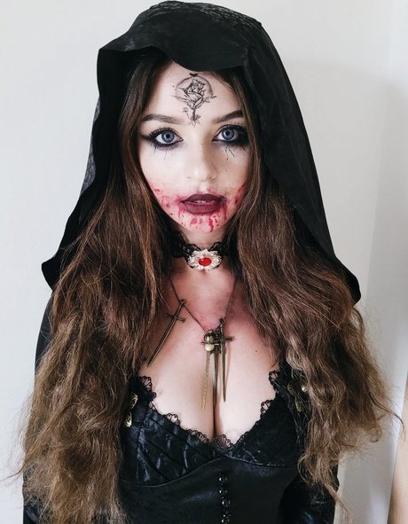 Chloe Lockley pornstar erotic images